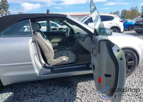 2005 Audi A4 1.8T from USA, damaged, VIN WAUAC48H35K001360